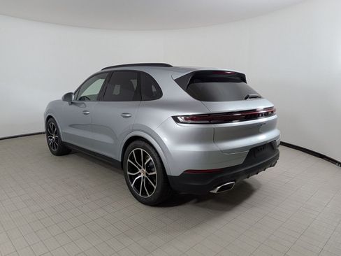 New 2026 Porsche Cayenne AWD/4WD image 3