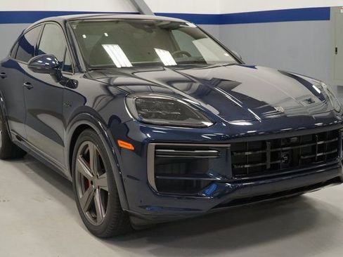 New 2026 Porsche Cayenne Turbo image 11