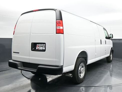 New 2026 Chevrolet Express 3500 Extended w/ Driver Convenience Package RWD image 9