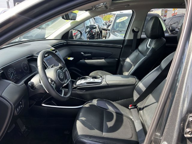 Used 2022 Hyundai Tucson Limited AWD/4WD image 16