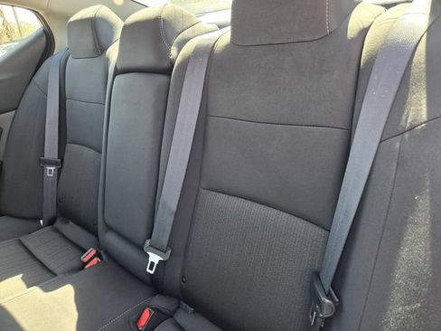 Used 2025 Nissan Altima 2.5 SV FWD image 10