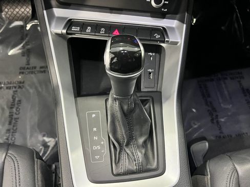 Used 2020 Audi Q3 2.0T Premium image 21