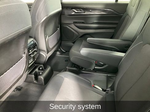 Certified 2023 Jeep Grand Cherokee L Laredo image 16