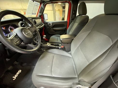 Used 2019 Jeep Wrangler Sport AWD/4WD image 21