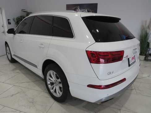 Used 2017 Audi Q7 3.0T Premium Plus w/ Premium Plus Package AWD/4WD image 6