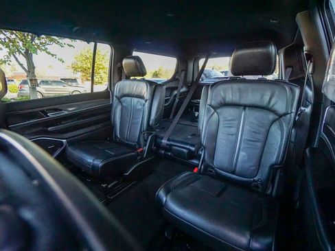 Used 2022 Jeep Wagoneer Series III w/ Convenience Group I image 30