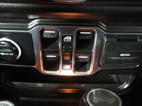 Used 2023 Jeep Wrangler Unlimited Sahara w/ Cold Weather Group image 51