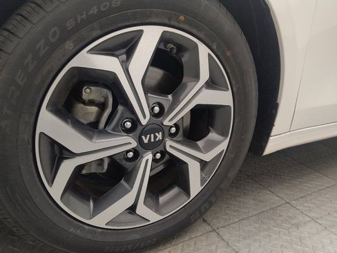 Used 2021 Kia Forte LXS FWD image 31
