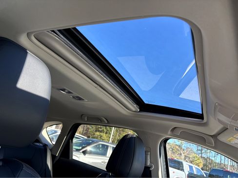 Used 2022 MAZDA CX-5 AWD 2.5 S w/ Preferred Package image 11