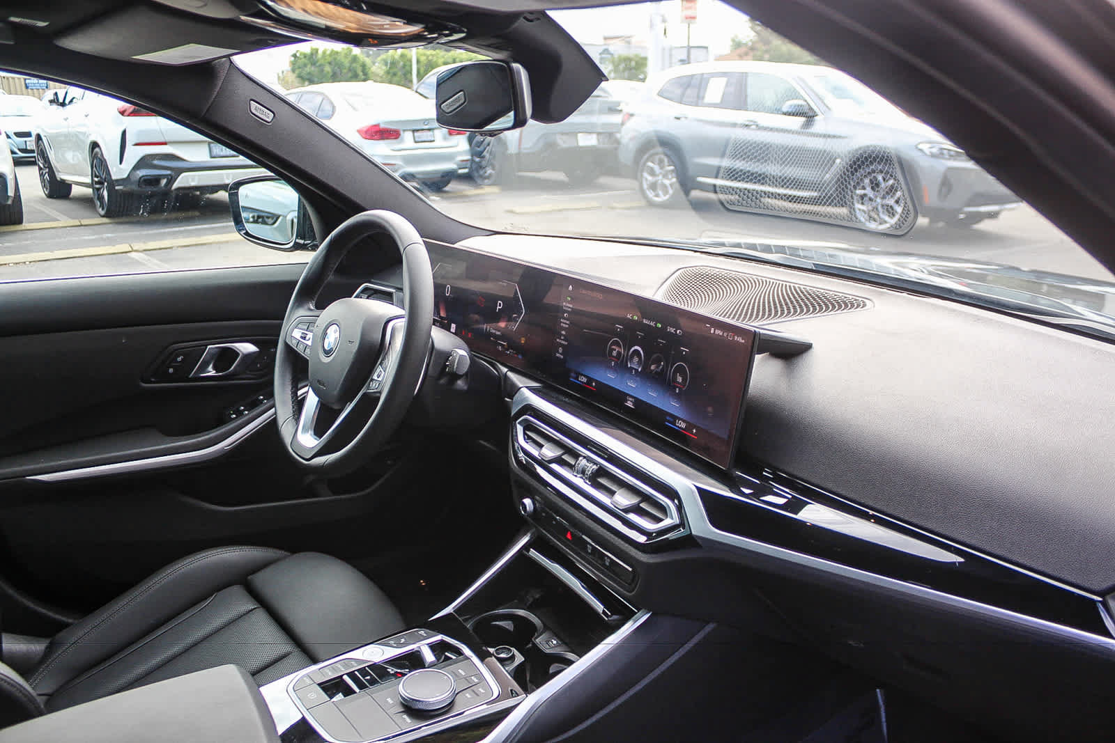Used 2024 BMW 330i Sedan w/ Convenience Package RWD image 15