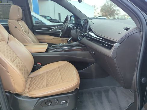 Used 2022 Cadillac Escalade Sport w/ Touring Package image 32