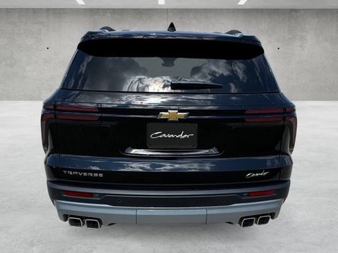 Used 2026 Chevrolet Traverse LT w/ Driver Confidence Package FWD image 15