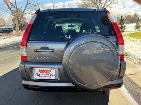 Used 2005 Honda CR-V EX image 4