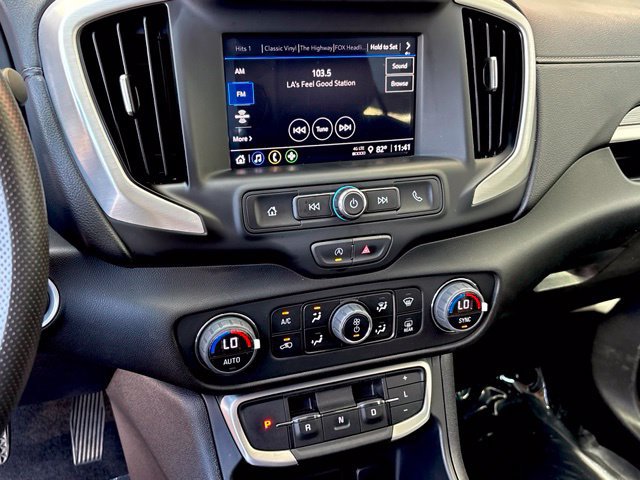 Used 2024 GMC Terrain SLE w/ Driver Convenience Package FWD image 21