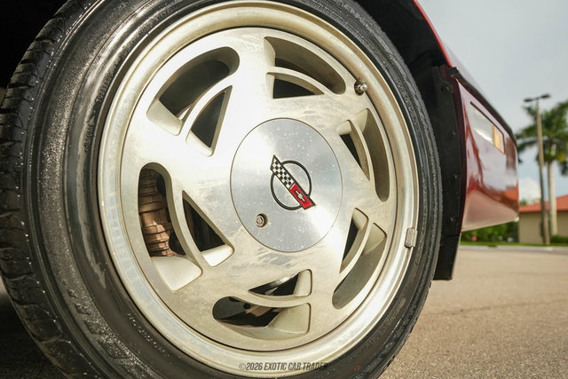 Used 1988 Chevrolet Corvette Convertible RWD image 87