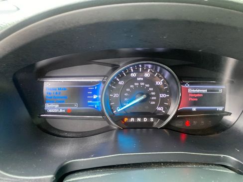 Used 2019 Ford Explorer Limited w/ Ford Safe & Smart Package AWD/4WD image 12
