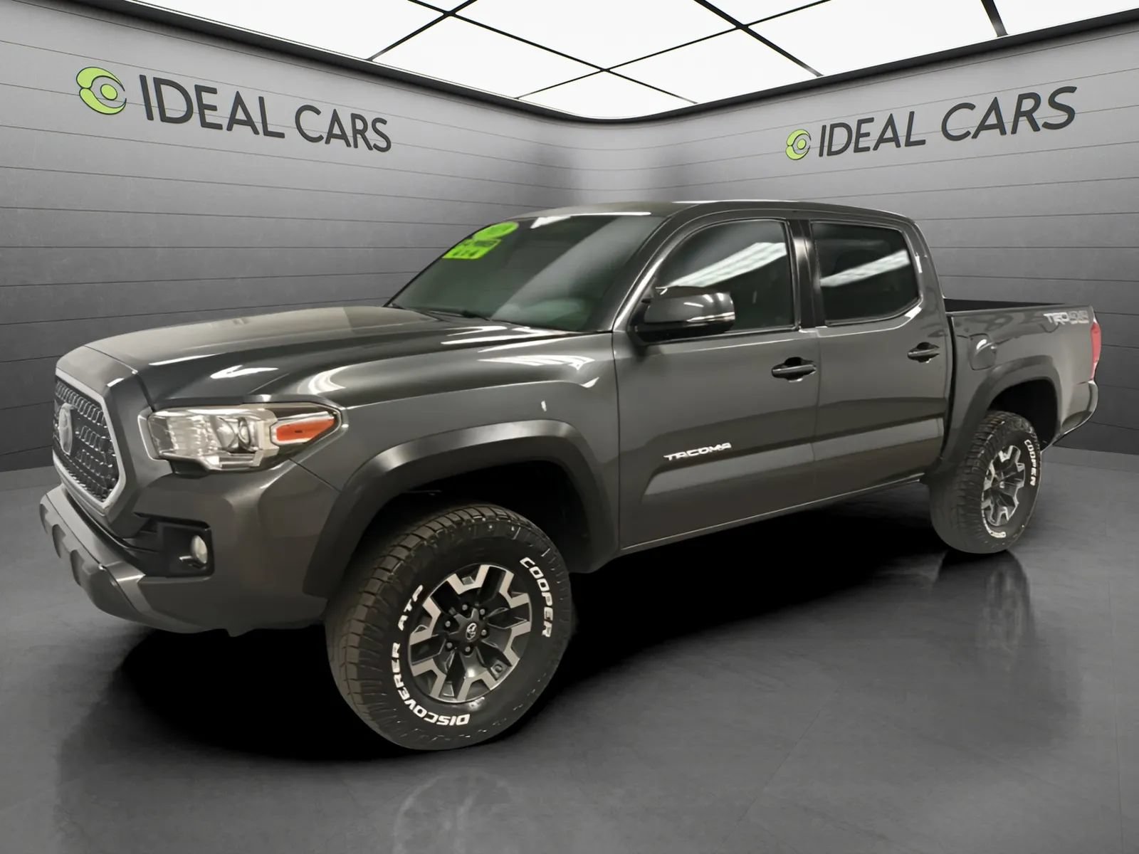 Used 2019 Toyota Tacoma TRD Off-Road w/ Technology Package AWD/4WD image 1