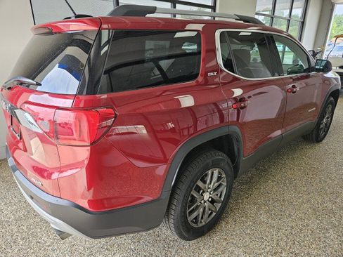 Used 2019 GMC Acadia SLT AWD/4WD image 2