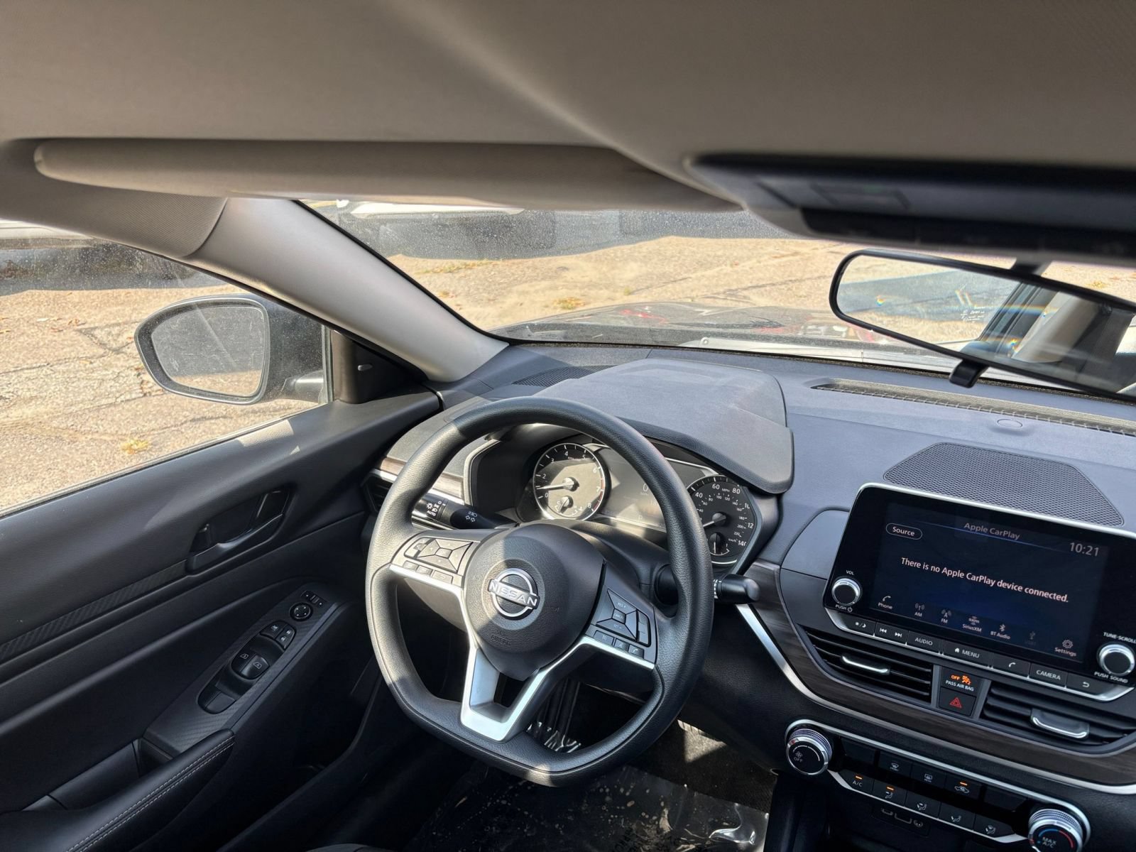Used 2026 Nissan Altima 2.5 SV FWD image 31
