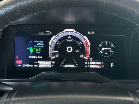 Used 2024 Toyota Tundra Limited AWD/4WD image 21