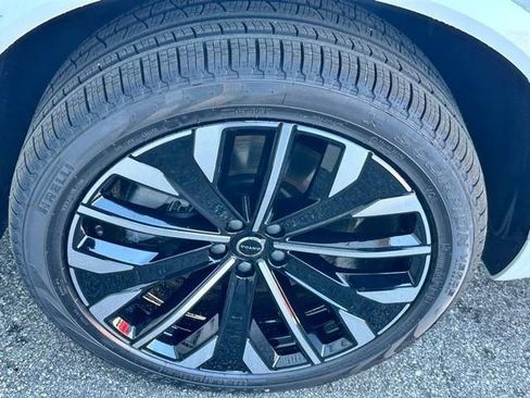 New 2026 Volvo XC90 T8 Ultra w/ Protection Package Premier AWD/4WD image 29