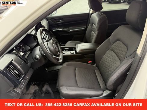 Used 2025 Nissan Pathfinder SV image 30