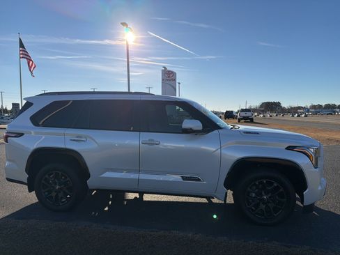 Used 2025 Toyota Sequoia Platinum image 2