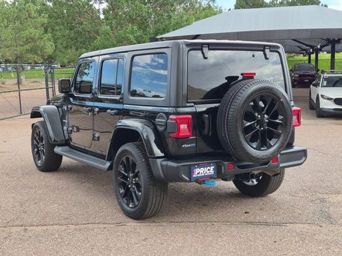 Used 2023 Jeep Wrangler Unlimited Sahara w/ Cold Weather Group AWD/4WD image 8