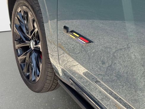 Used 2026 Cadillac Escalade V w/ LPO, ONYX Package image 13