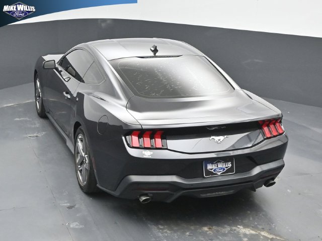 Used 2024 Ford Mustang Coupe RWD image 13