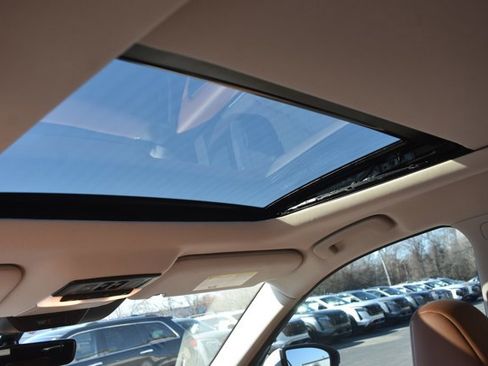 Used 2024 Nissan Pathfinder Platinum w/ Cargo Package image 19