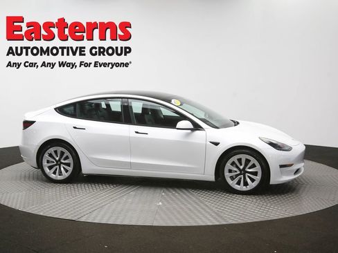 Used 2022 Tesla Model 3 Long Range AWD/4WD image 41