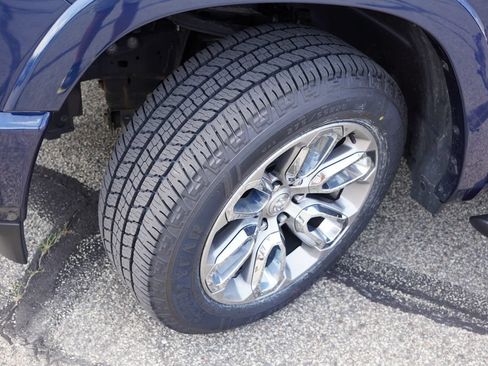 Certified 2022 RAM 1500 Laramie AWD/4WD image 13