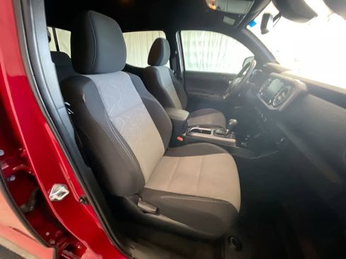 Certified 2022 Toyota Tacoma TRD Sport w/ Technology Package image 24