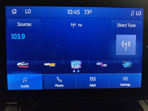 Used 2022 Ford Explorer XLT w/ Equipment Group 202A AWD/4WD image 25