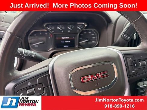Used 2021 GMC Sierra 2500 SLT w/ SLT Premium Package image 14
