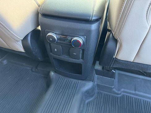 Used 2021 Ford Explorer XLT w/ Equipment Group 202A image 17