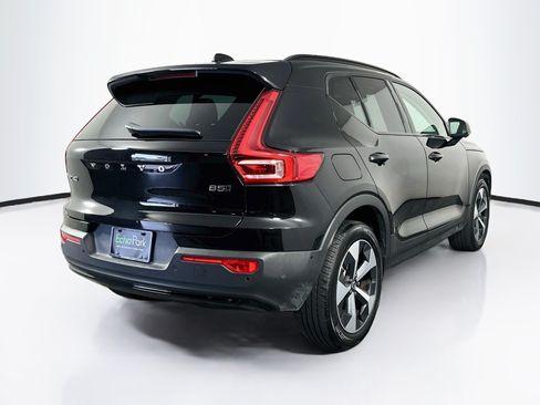 Used 2026 Volvo XC40 B5 Plus AWD/4WD image 9