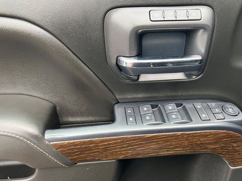 Used 2019 GMC Sierra 3500 Denali w/ Duramax Plus Package image 11