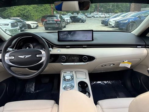 Used 2023 Genesis GV70 2.5T w/ Select Package AWD/4WD image 14