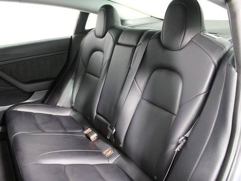 Used 2023 Tesla Model 3 Standard Range image 20