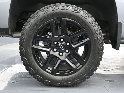 Used 2026 Chevrolet Silverado 1500 LT Trail Boss w/ Safety Package image 17