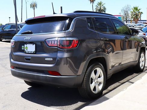 Used 2020 Jeep Compass Latitude FWD image 13