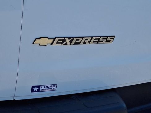 Used 2024 Chevrolet Express 2500 w/ Driver Convenience Package RWD image 32