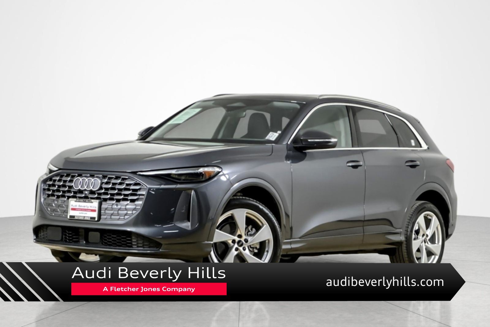 Used 2025 Audi Q5 Premium Plus w/ Premium Plus AWD/4WD image 1