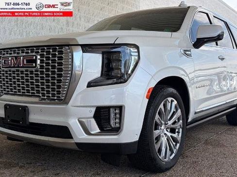 Used 2024 GMC Yukon Denali w/ Denali Reserve Package AWD/4WD image 1