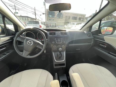 Used 2015 MAZDA MAZDA5 Sport image 17