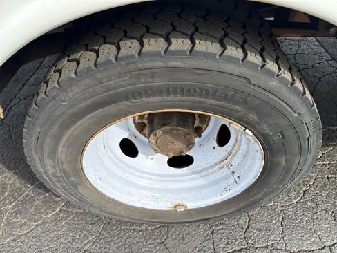 Used 2012 Ford F550 XL w/ PWR Equipment Group image 9