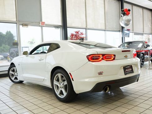 Used 2023 Chevrolet Camaro LT RWD image 4