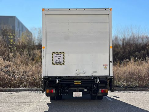 Used 2024 Isuzu NPR image 7